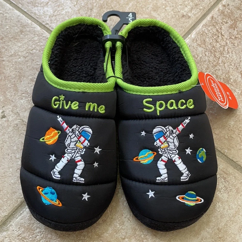 wonder nation Boys Astronaut Space Slippers